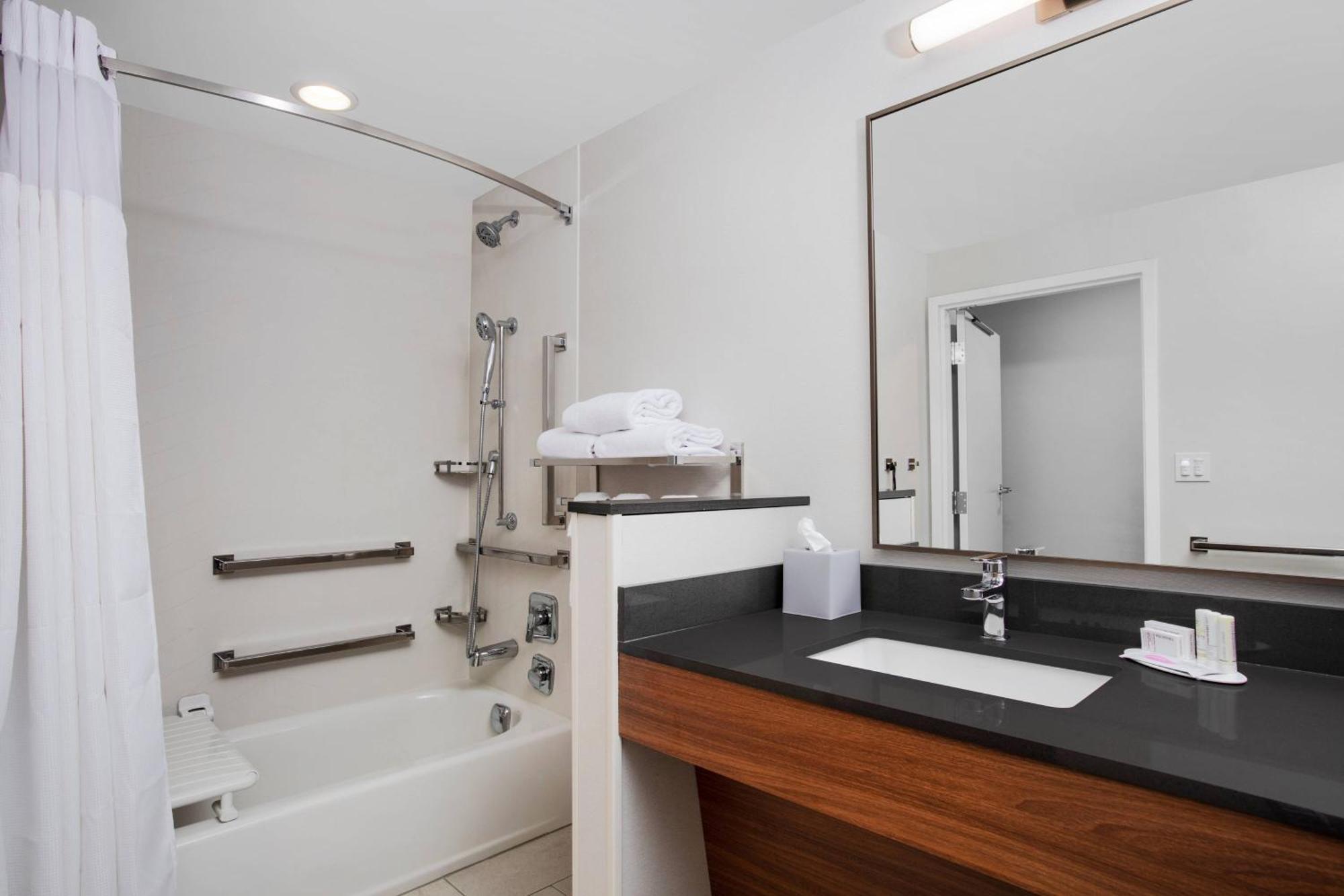Fairfield By Marriott Inn & Suites Lebanon Near Expo Center Экстерьер фото